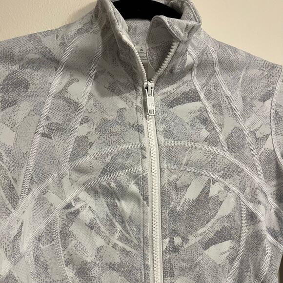 Lululemon Define Jacket Gray White Graphic Print Luon  Size 2 - Picture 3 of 6